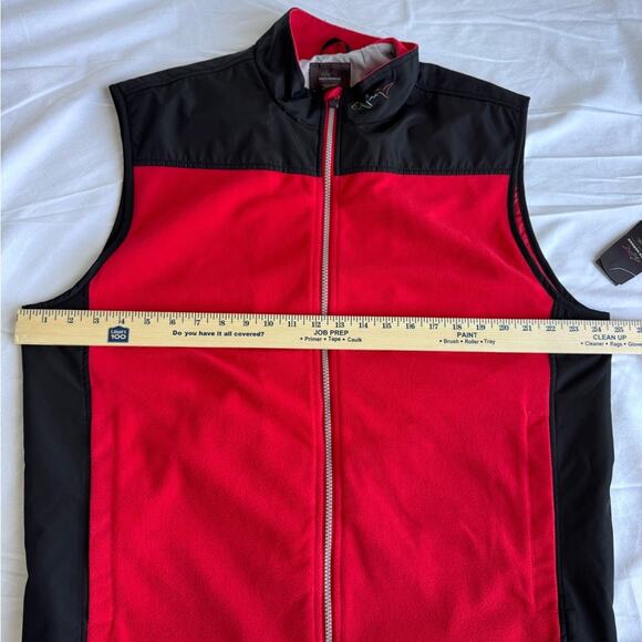 Greg Norman for Tasso Ella Men’s Golf fleece Vest Large Red Black Size Large NWT - Picture 9 of 10